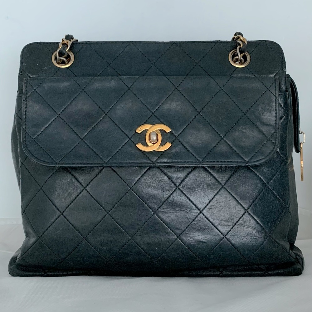 🌙Chanel Vintage Matelassé Bag